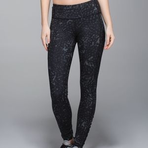 Lululemon Speed Tight III Star Crushed Black 6